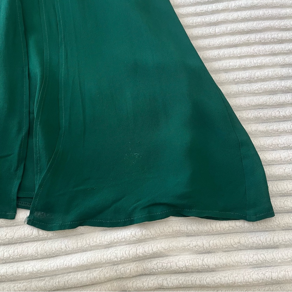 Reformation Evelyn Dress in Forest - Picture 10 of 16